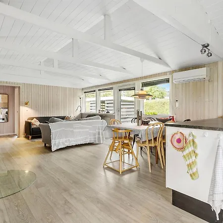 3 Bedroom Amazing In Skibby