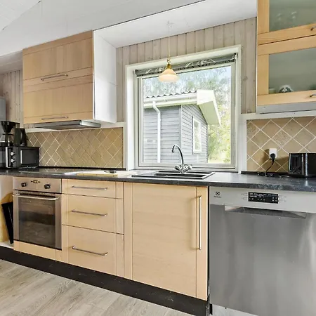 In With Kitchen