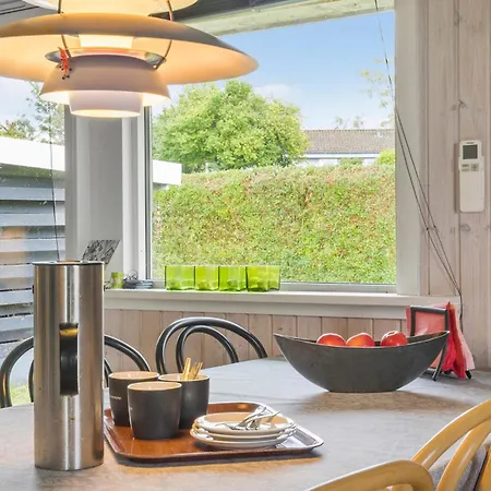 Holiday home In With Kitchen *